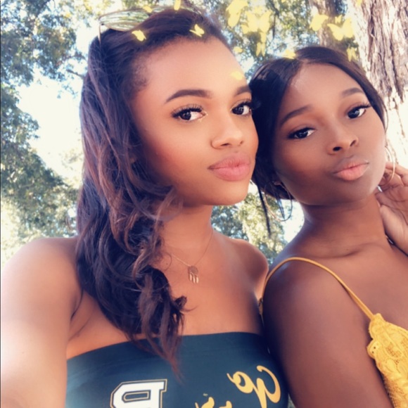 Meet your Posher, Ebony&Mel - Picture 1 of 1